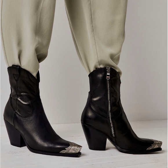 Brayden Western Boot - Free People - Genuine Leather - Picture 2 of 5